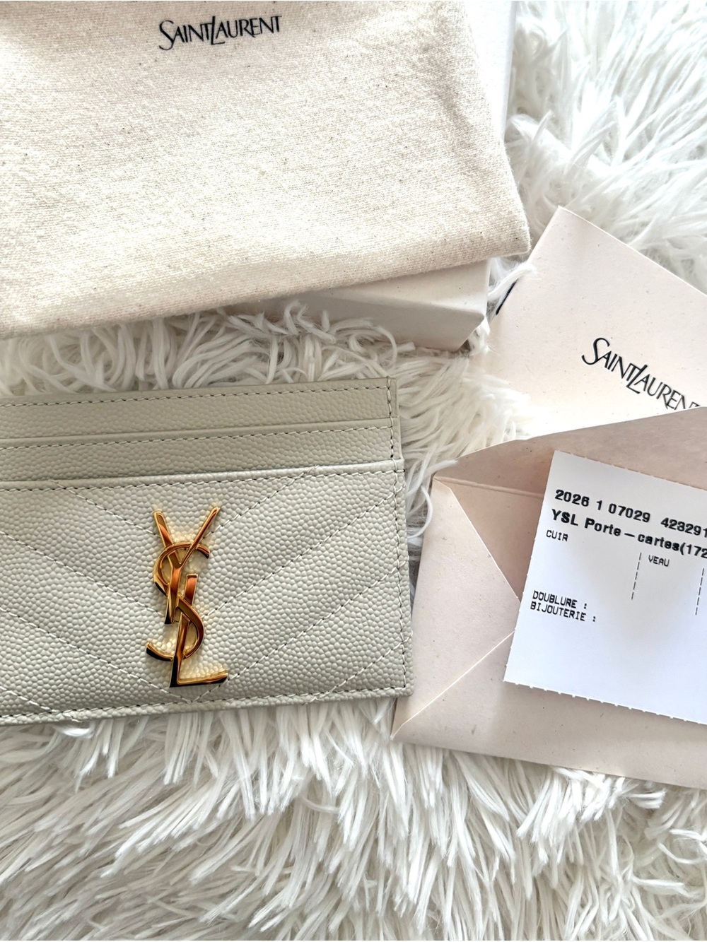 CASSANDRE MATELASSÉ CARD CASE IN GRAIN DE POUDRE LEATHER - Picture 2 of 2